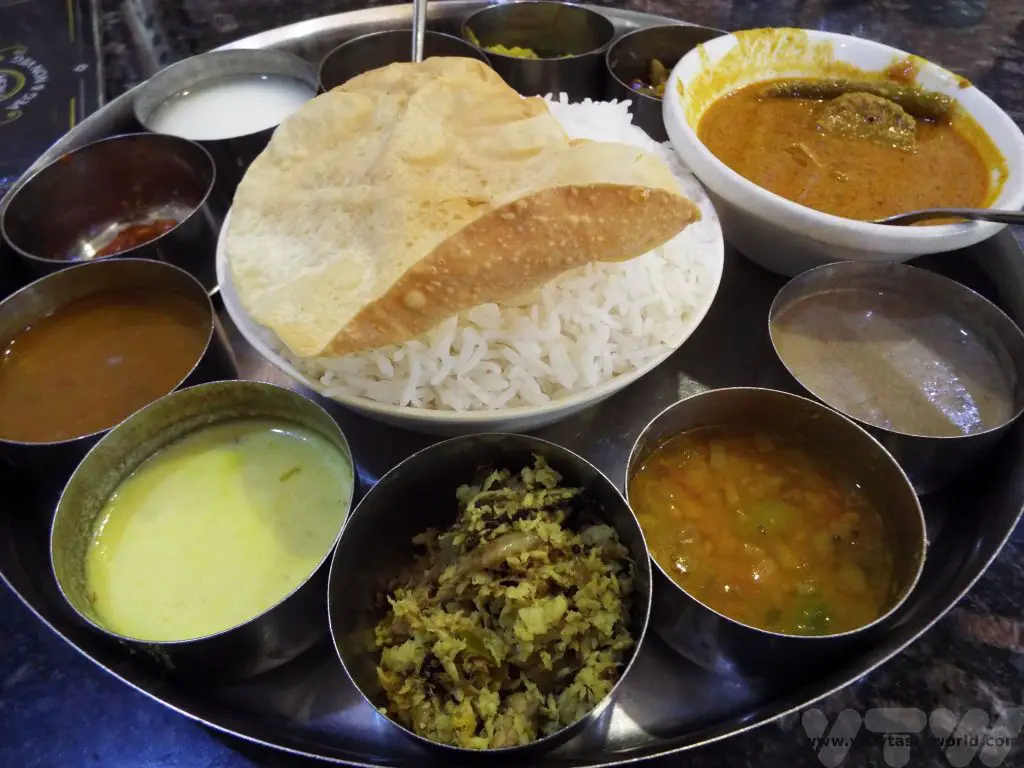 Hello, Thali – Eating Thali in South India - Very Tasty World