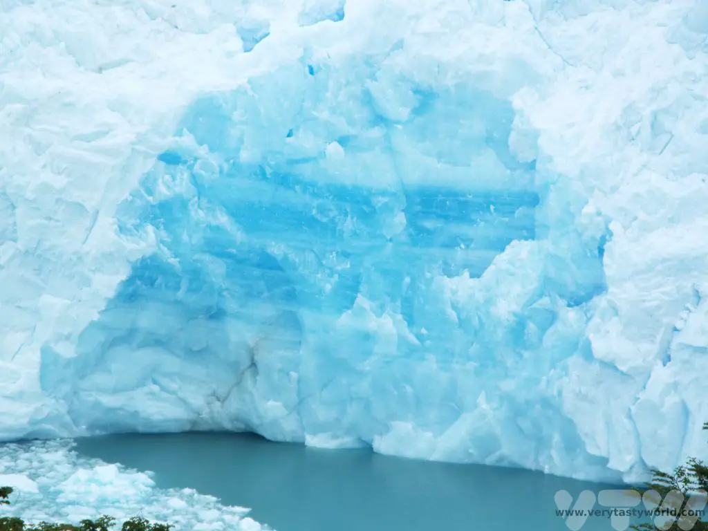 Perito moreno glacier calving