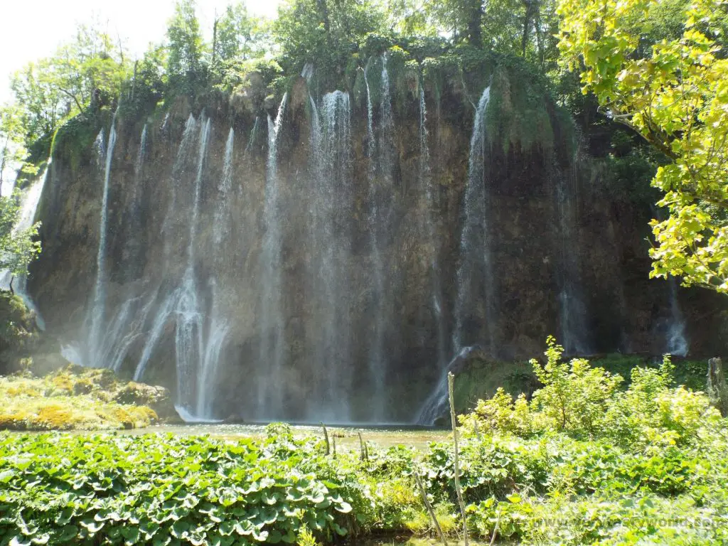 Veliki Prštavac Waterfall