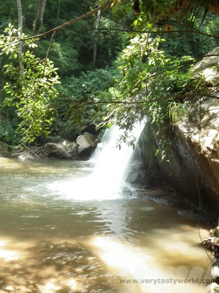 Mae Sae waterfalls