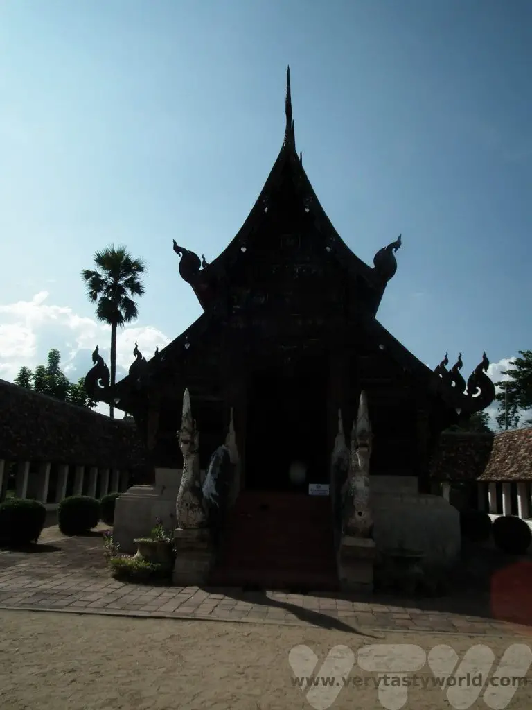 Wat Inthrawat Chiang Mai