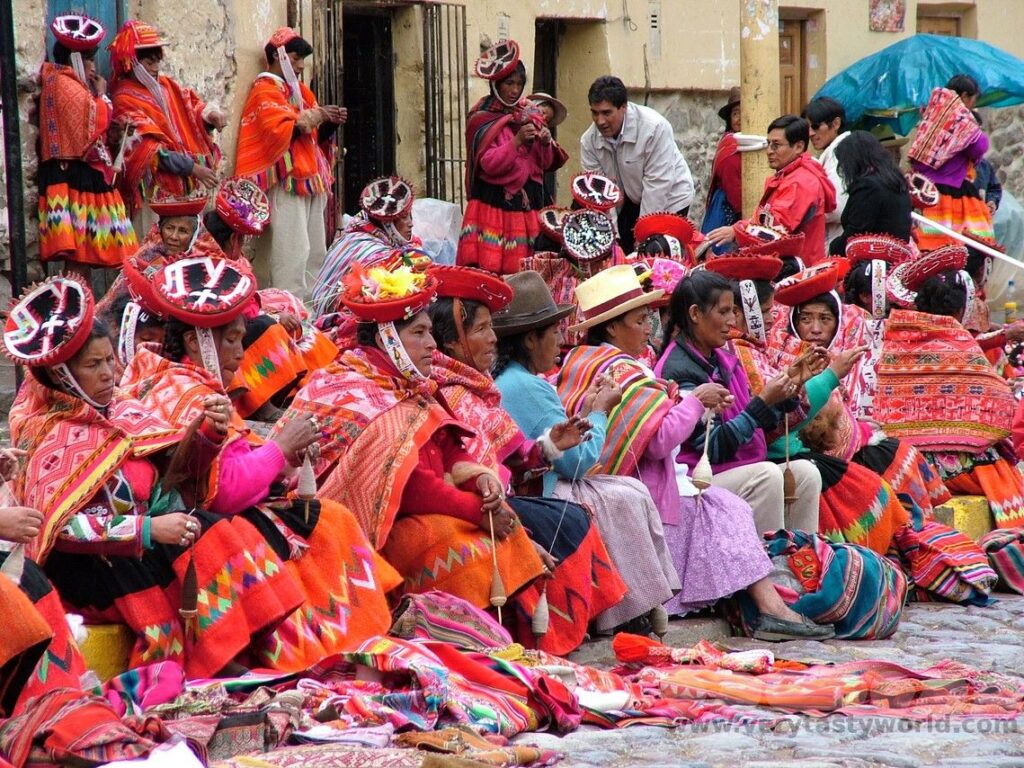 Chinchero textile weavers