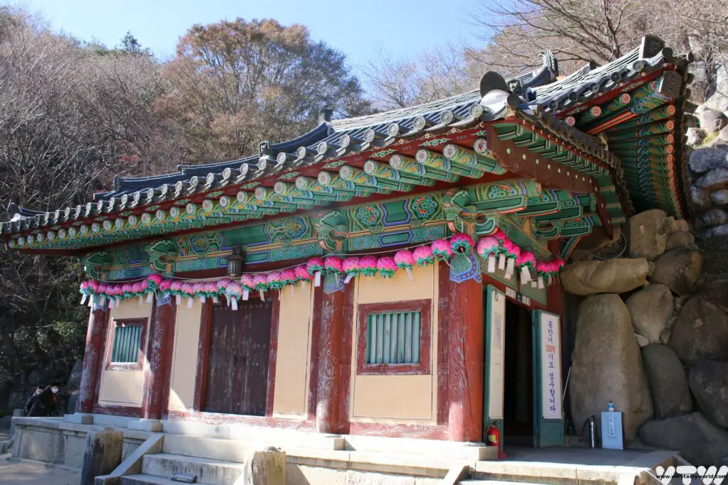 SeokGuram Grotto entrance