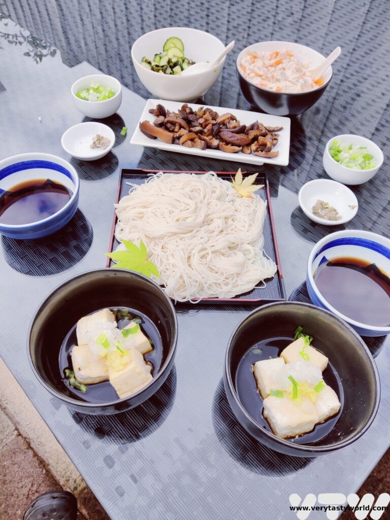 Simmered shiitake mushrooms with meal