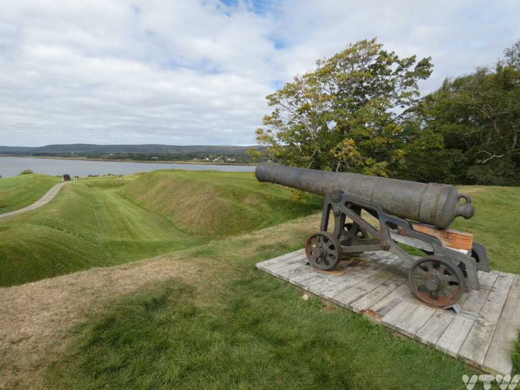 Annapolis royal fort cannon