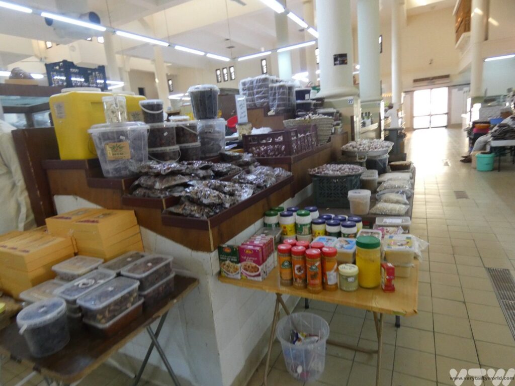 all osrts of goods to buy at Nizwa souk