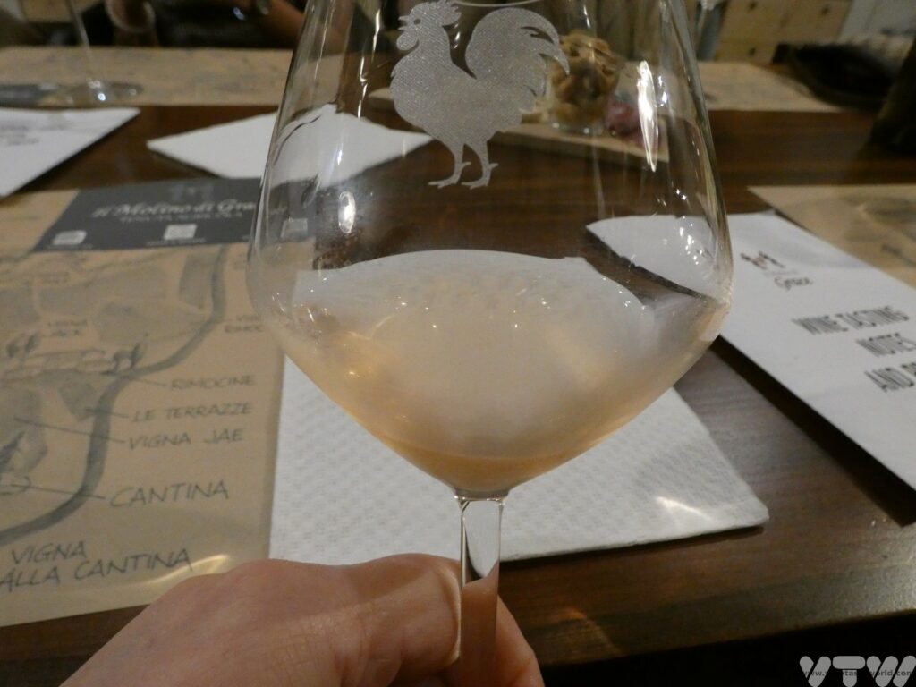 tasting chianti classico - white wine