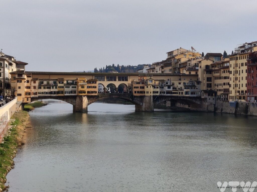 Closeup of Ponte Vecchio bridge