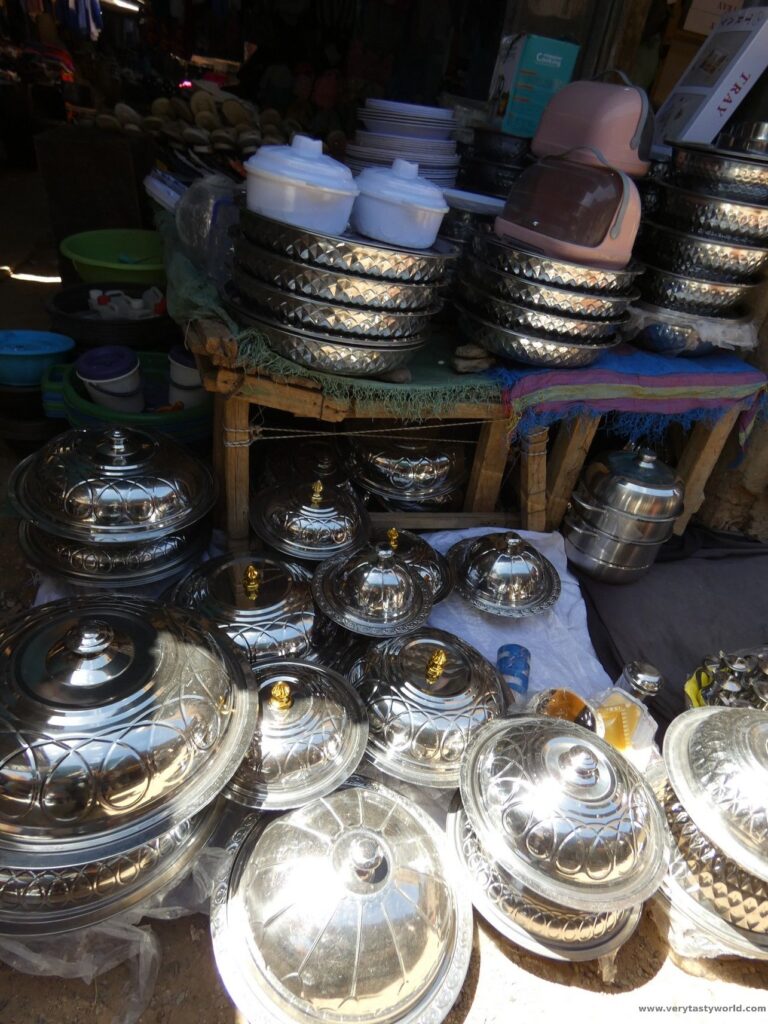 cooking implements at Atar market