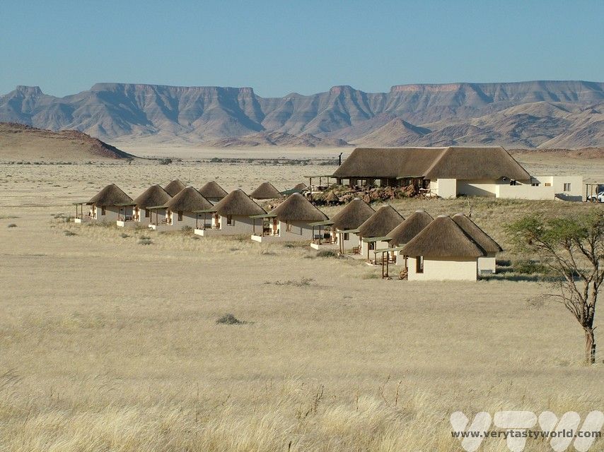 Desert homestead individual lodges