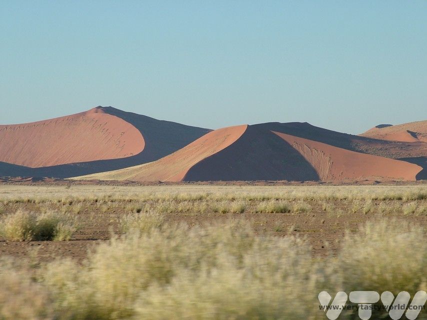 Namibia road trip Red dunes at Sossusvlei